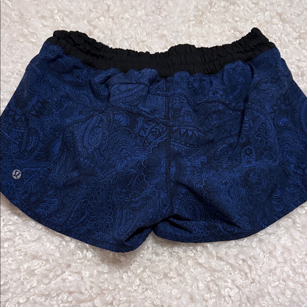 lululemon athletica Women's Black and Blue Paisley Shorts